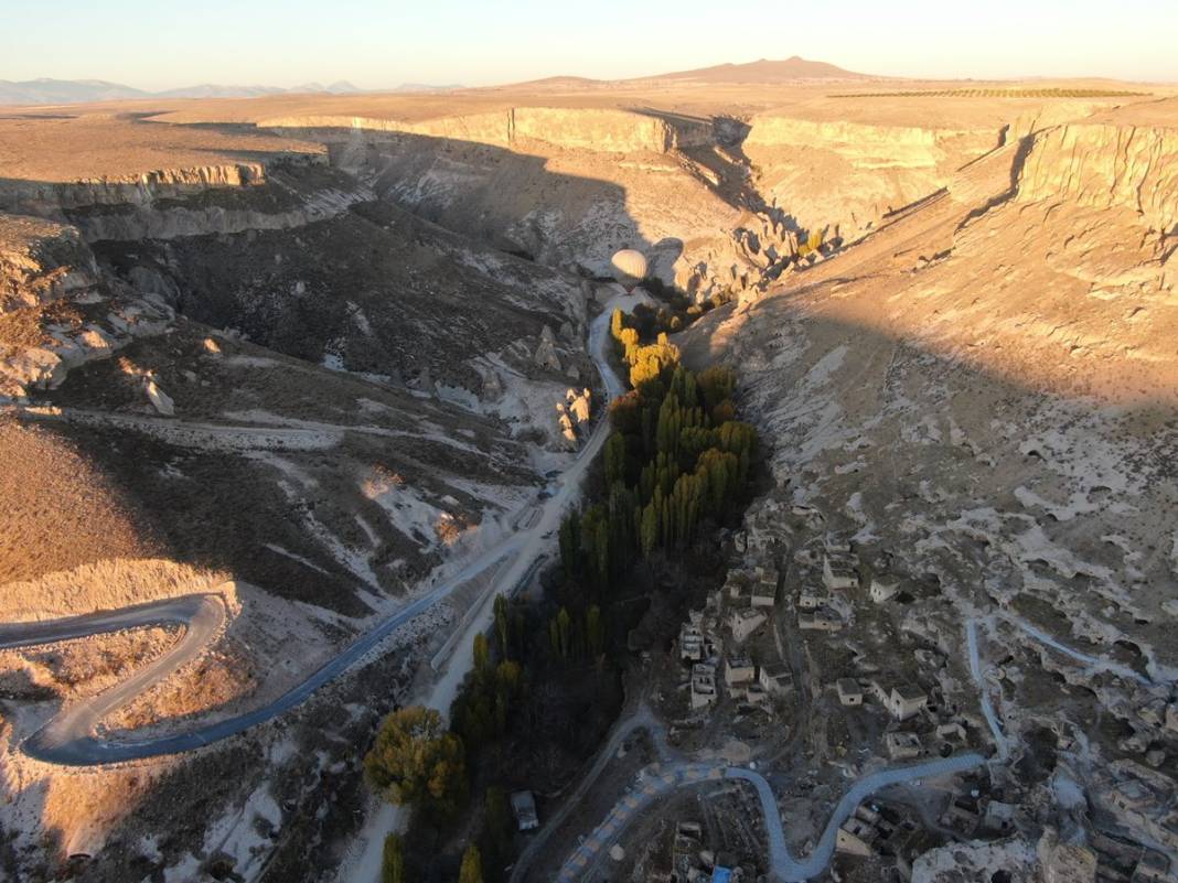 Gökyüzünü Türk bayrakları ve Atatürk posterleriyle donattılar 13